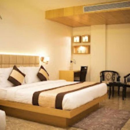 Hotel Aditya Residency Bhopal Exterior foto